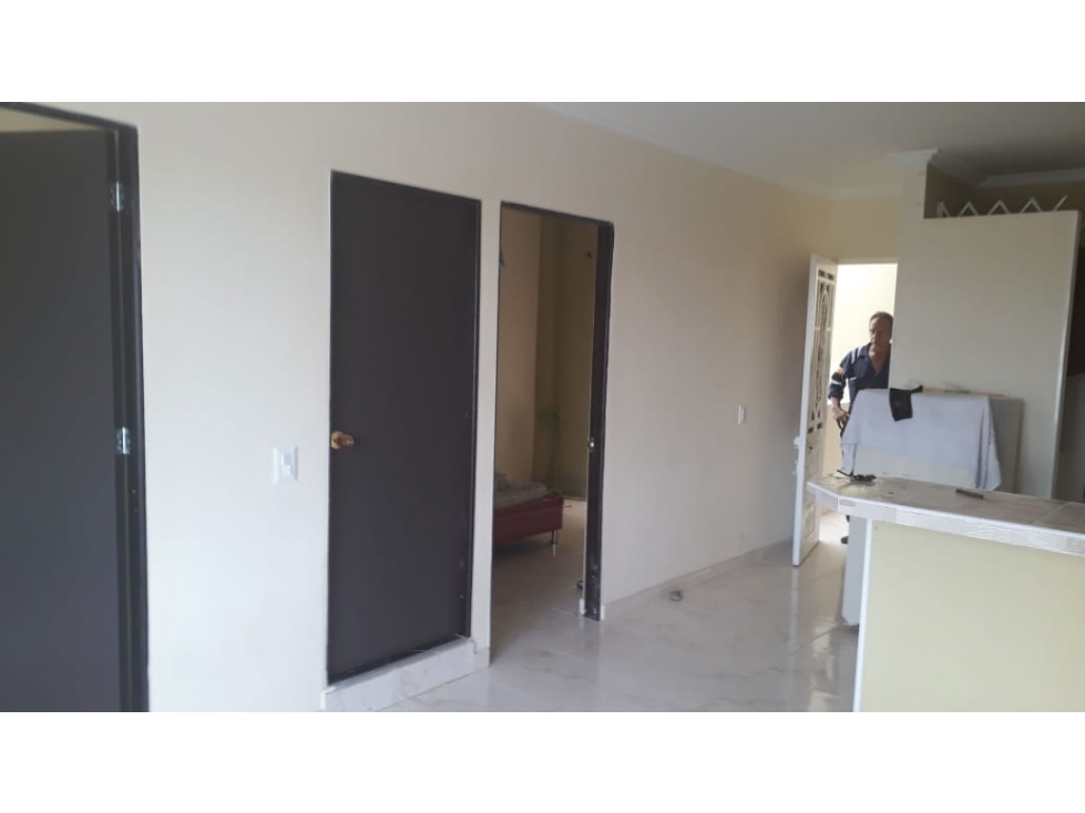 VENDO CASA RENTABLE VILLAVICENCIO CON 6 APTOS