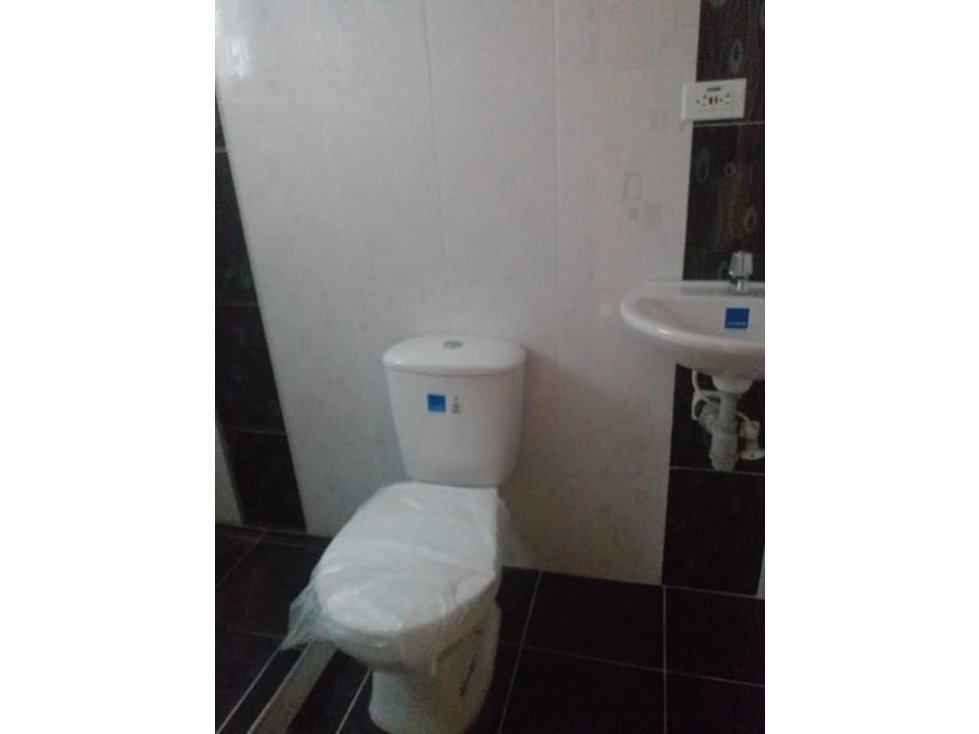 SE VENDE CASA ALQUERIA RENTABLE 5 PISOS
