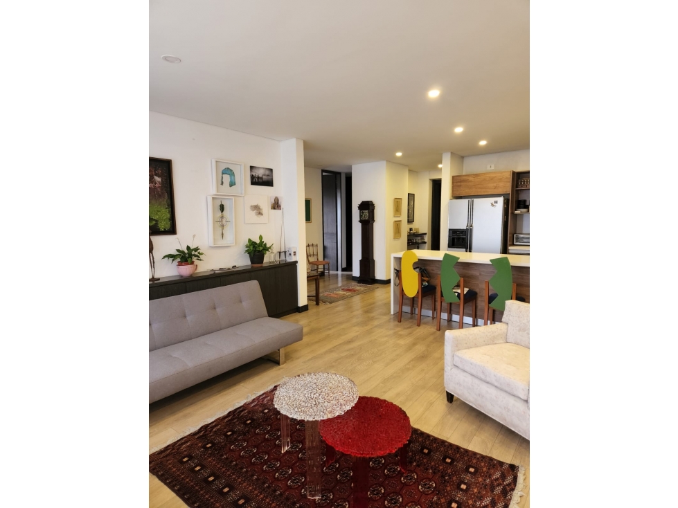 VENTA APARTAMENTO EN CHICO - PISO 3 CON VISTA