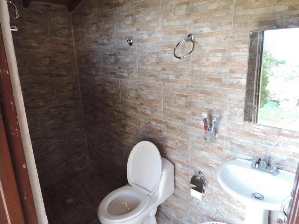 EN VENTA, FINCA EN GIRARDOTA, ANTIOQUIA, COLOMBIA
