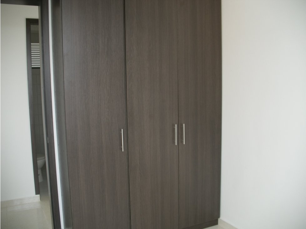 VENDO APARTAMENTO EN TORRE GIRONELA P11 GIRON