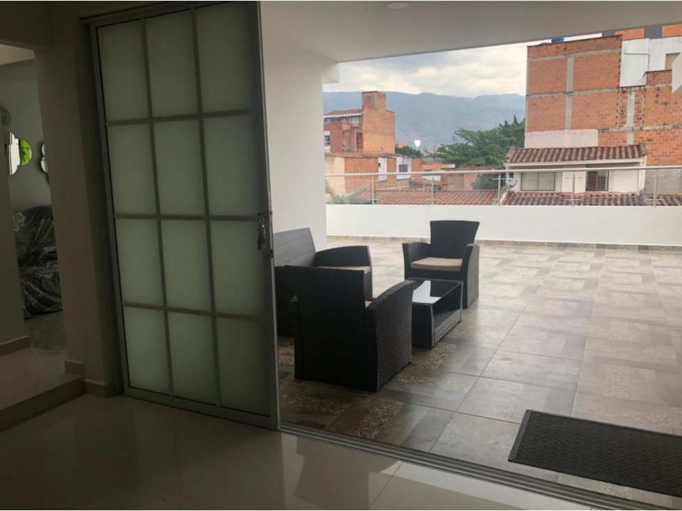 SE VENDE CASA EN EL VELODROMO, MEDELLIN PISO 3