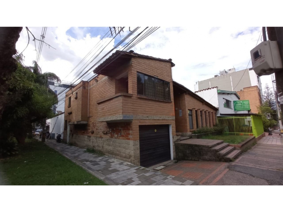 Casa comercial en arriendo y venta, Sector Los Almendros