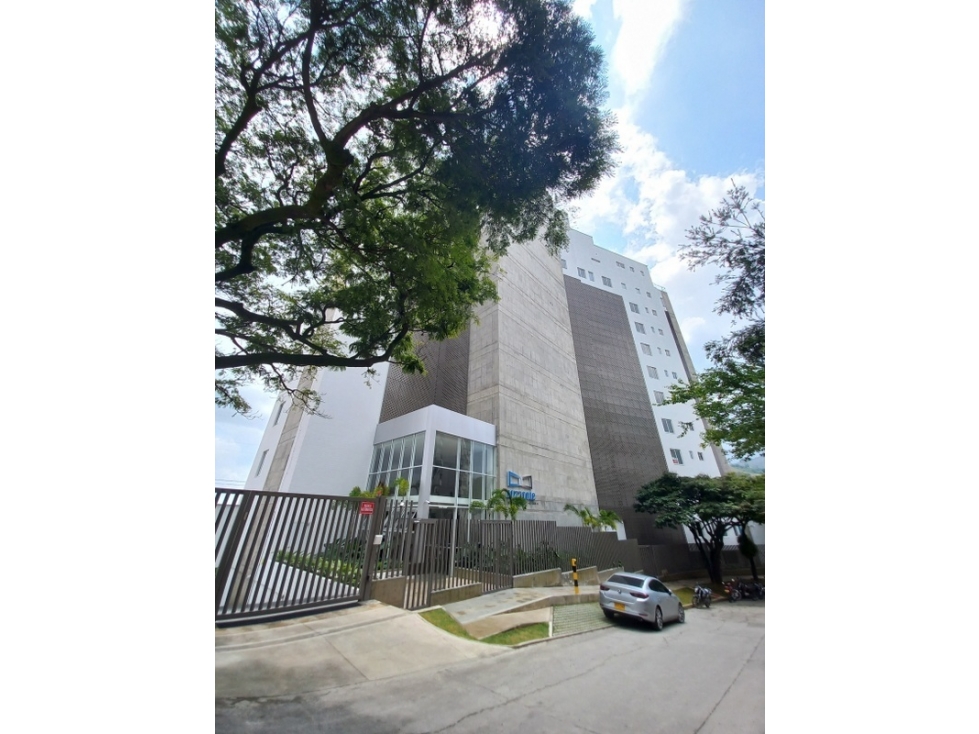 VENTA DE EXCLUSIVO APARTAMENTO DE 185 M2 EN EL BARRRIO ARBOLEDA CALI