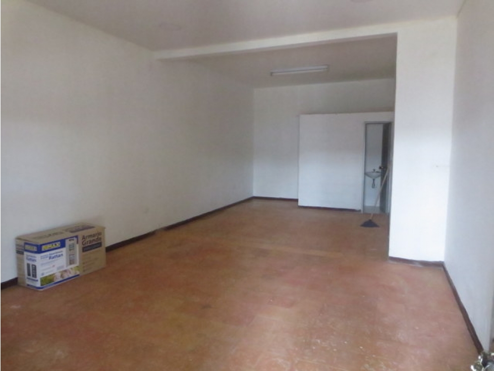 CASA CON LOCAL COMERCIAL EN VENTA LAS VICTORIAS PALMIRA