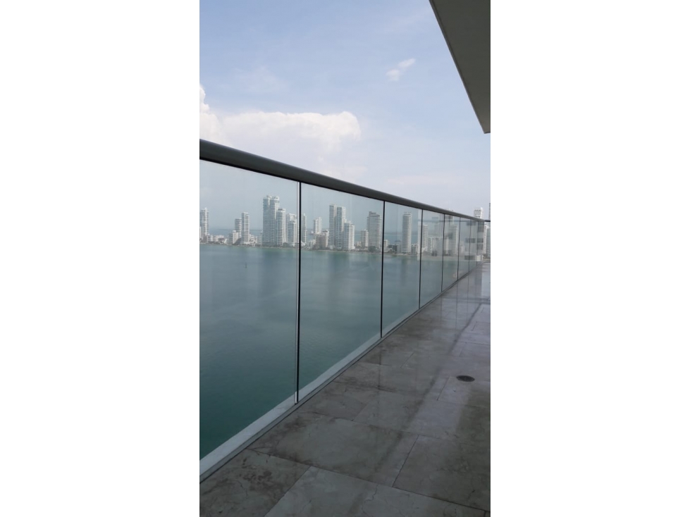 VENTA APARTAMENTO EN BOCAGRANDE CON VISTA A LA BAHIA DE CARTAGENA