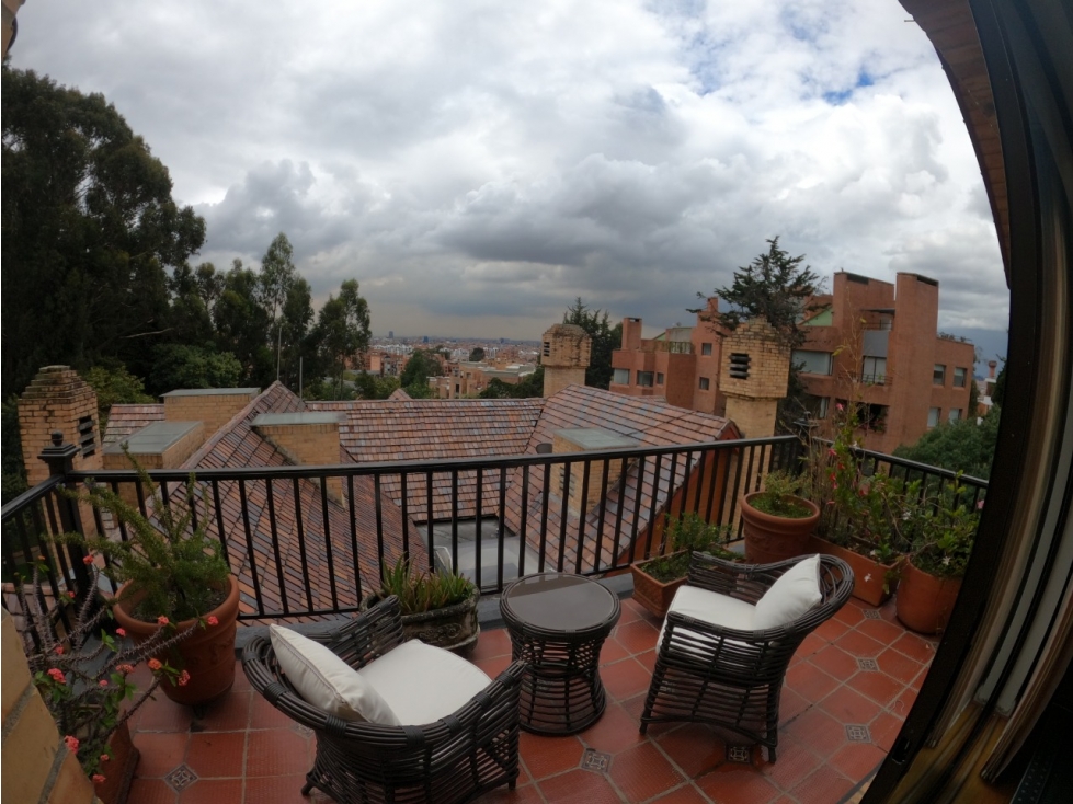 VENDO CON PERMUTA CASA  BOSQUES DE PINOS - BOGOTA