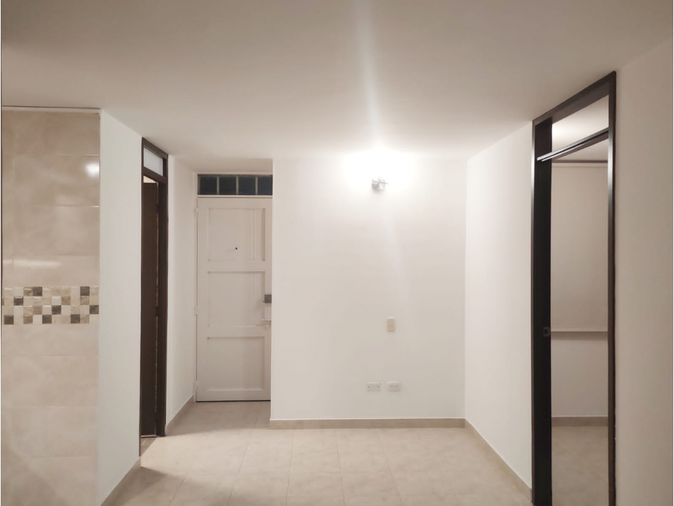 Vendo lindo apartamento remodelado en Villa Pilar!