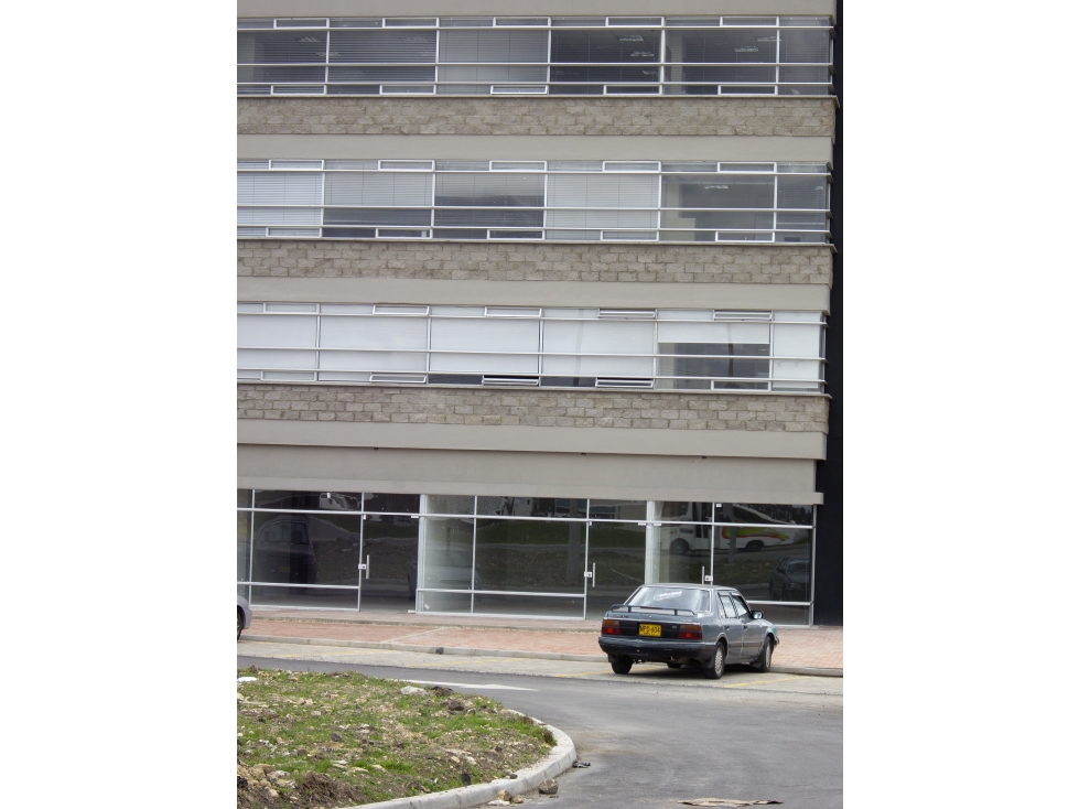 Arriendo Local Autopista Medellin 49 M2