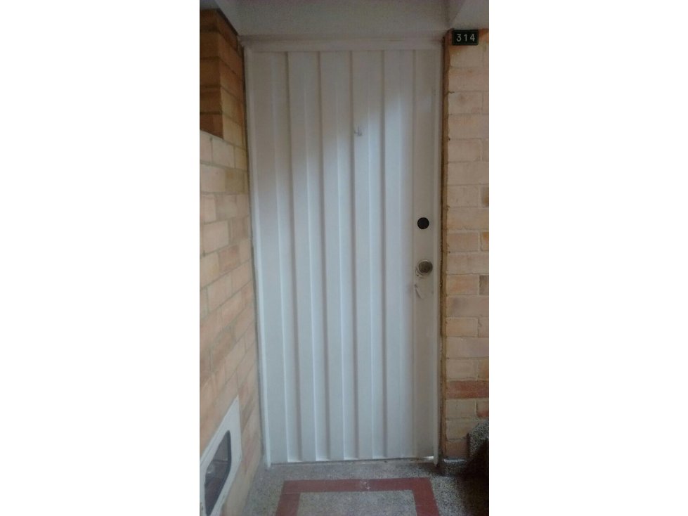 SE VENDE Y ARRIENDA APARTA APTO EN ALAMOS  VILLA SONIA BOGOTA