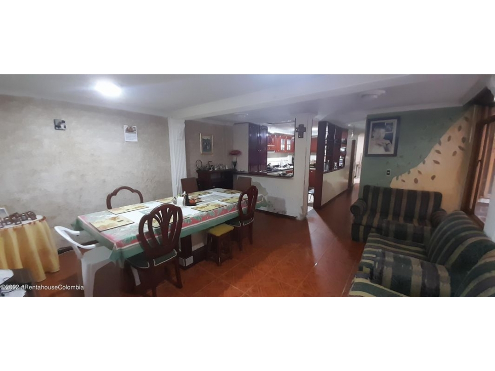 Casa Comercial en Barrios Unidos 22-2211 C.O