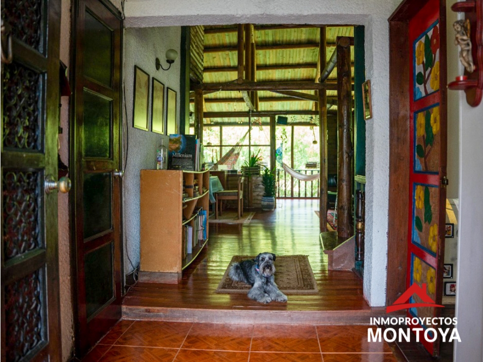 Casa campestre en la vía Armenia-Pereira