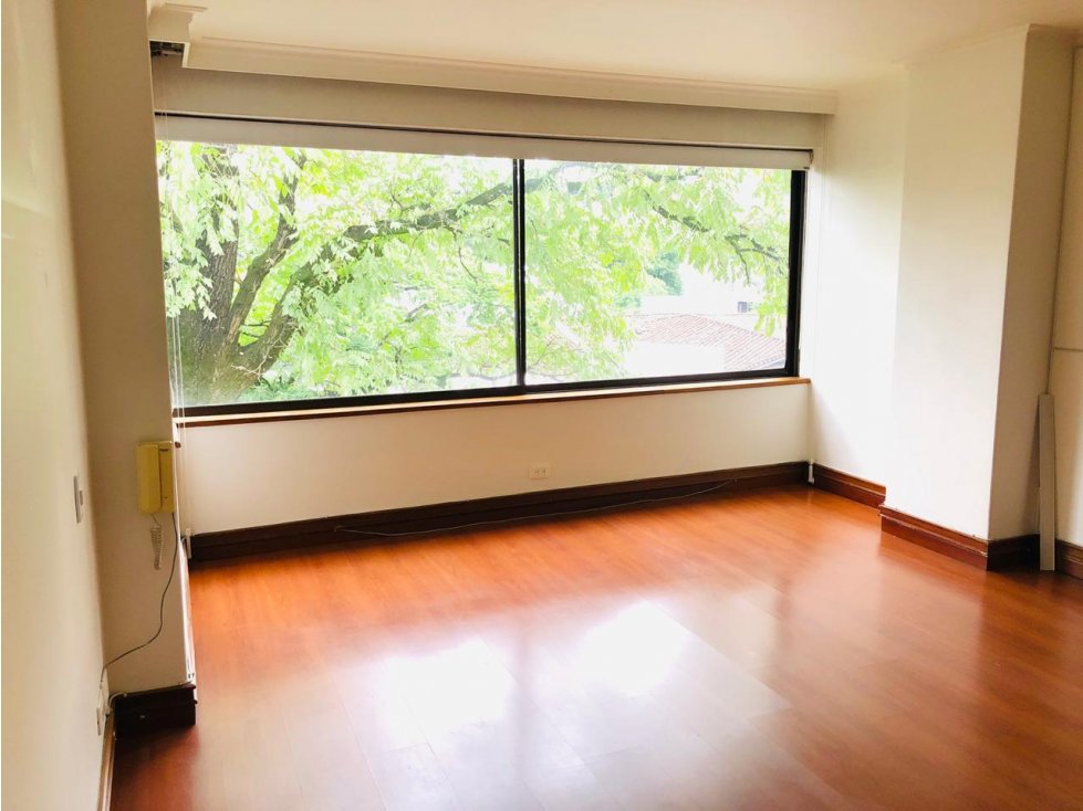 Se vende apartamento en el Poblado Santa María los Ángeles