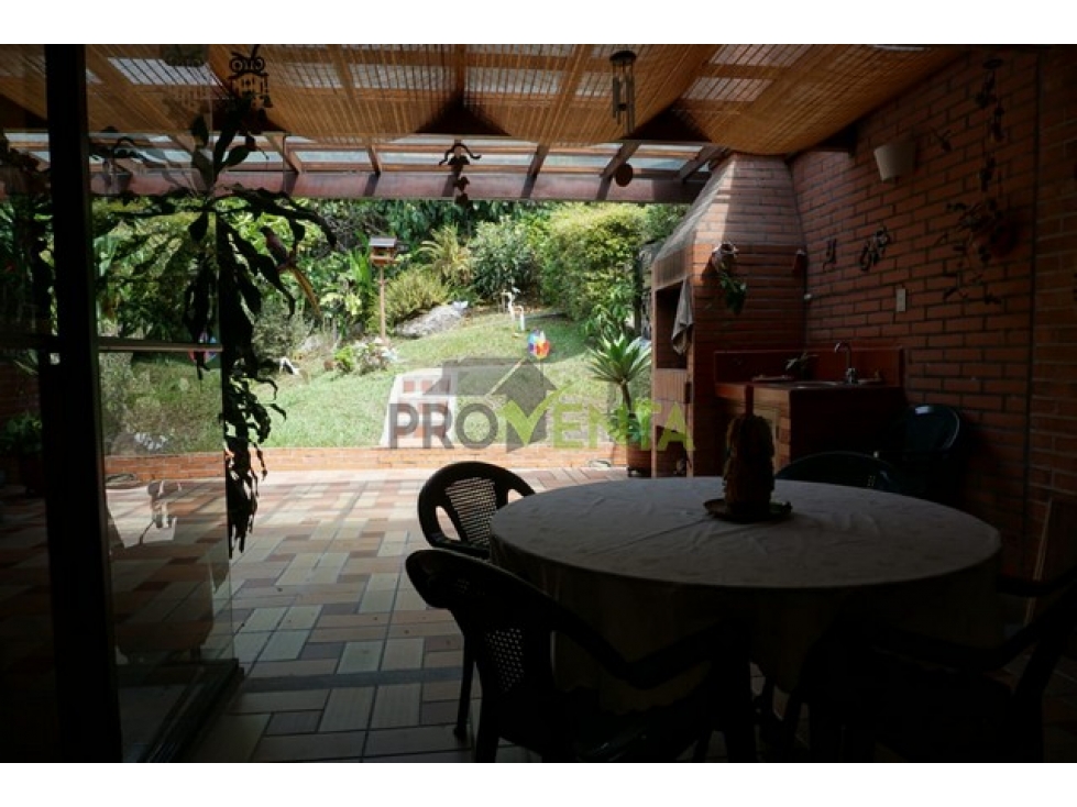 Casa en Venta Envigado Las Brujas