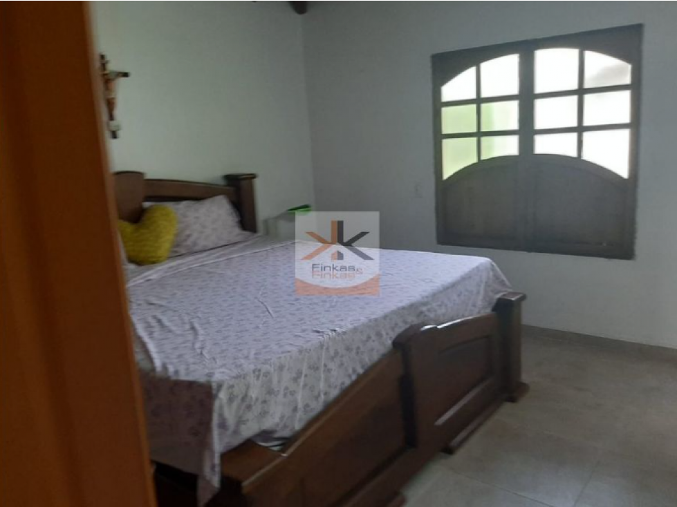 SE VENDE CASA CAMPESTRE: EL CAIMO ARMENIA ? LA TEBAIDA