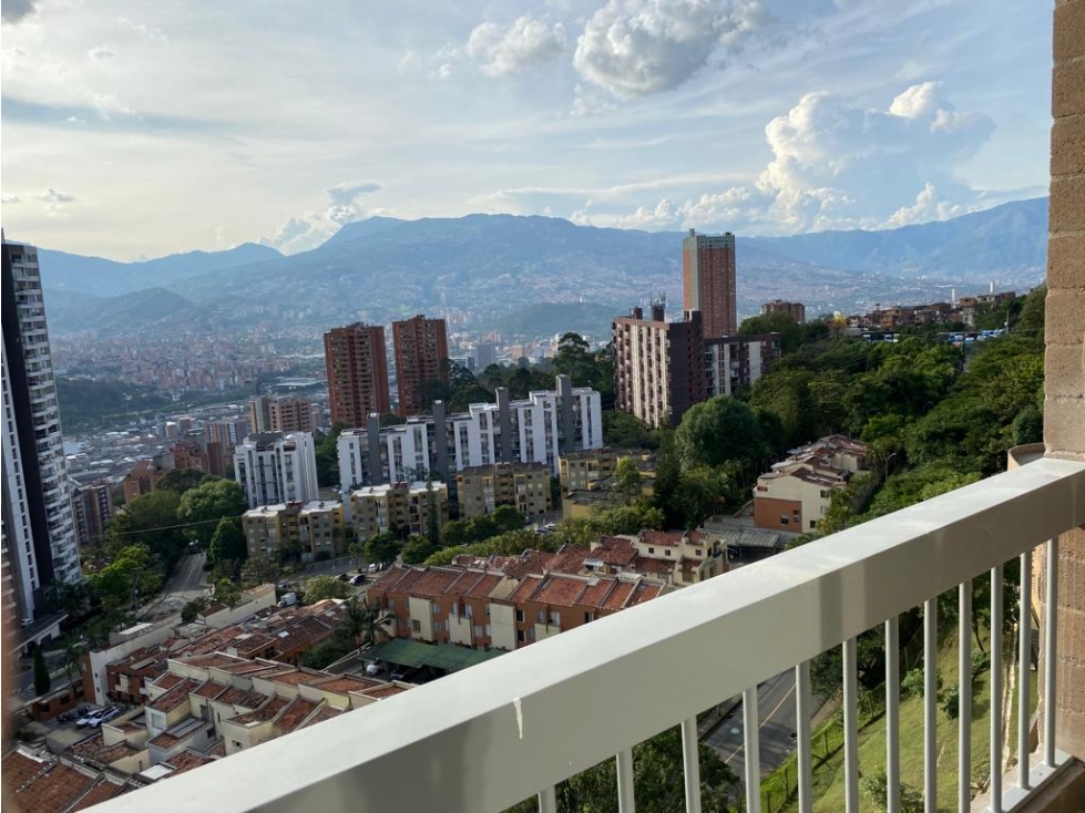 VENTA DE APARTAMENTO, LOMA DEL INDIO,MEDELLIN.
