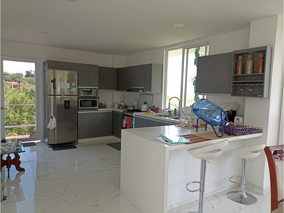 Se vende casa en la Colina, Tuluá.