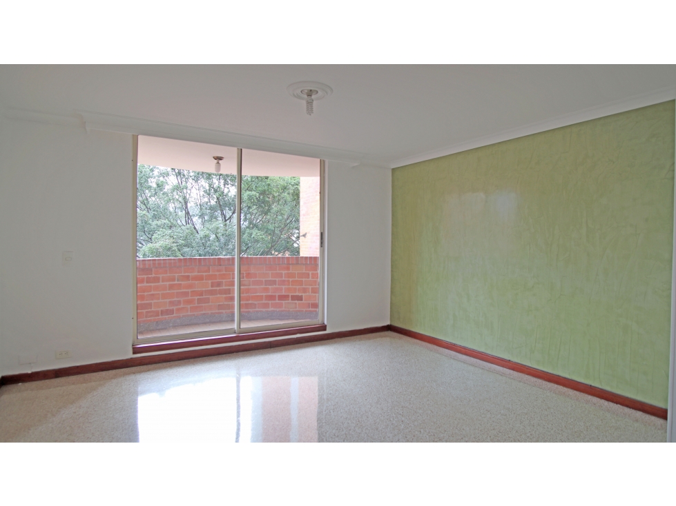 APARTAMENTO PARA LA VENTA EN CASTROPOL EL POBLADO