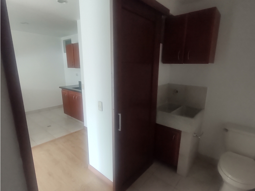 Apartaestudio para la renta en poblado sector san lucas