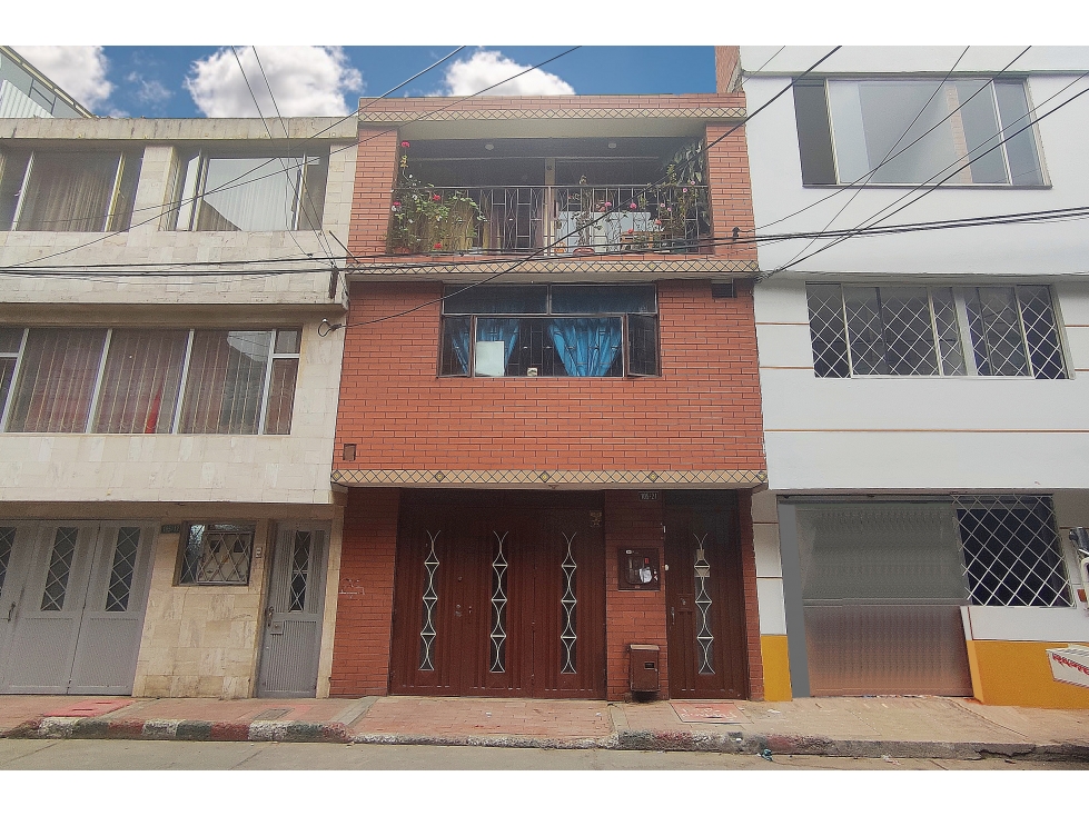 SE VENDE CASA 3 NIVELES EN EL MUELLE 262 M² BOGOTA