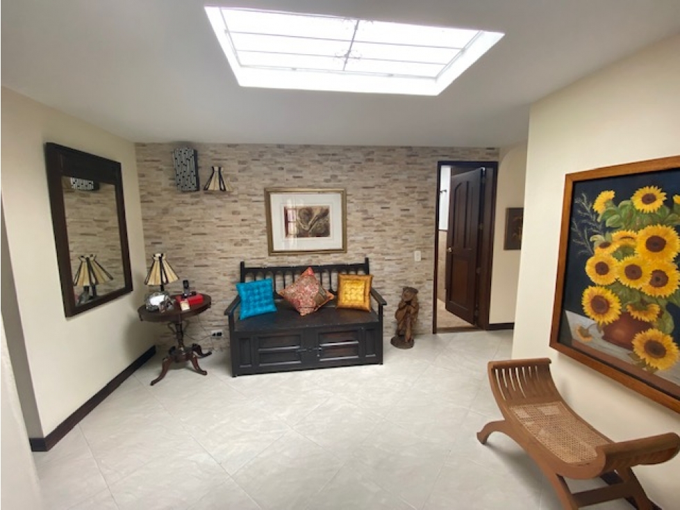 Acogedora Casa en Venta en La Alhambra