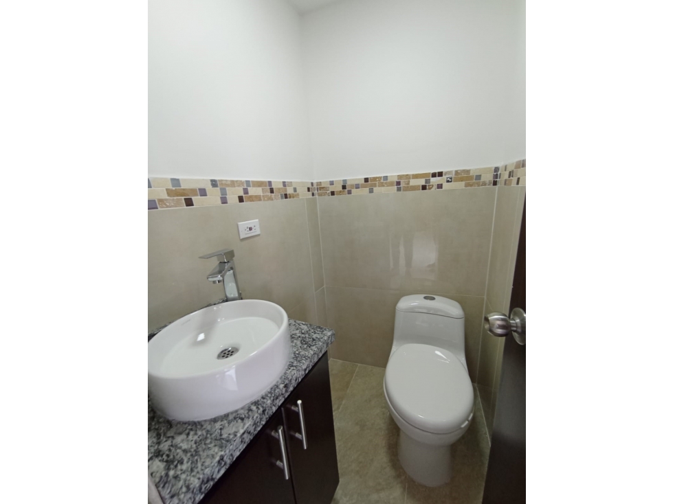 Se Vende Apartaestudio Para Estrenar En La Loma De Los Bernal