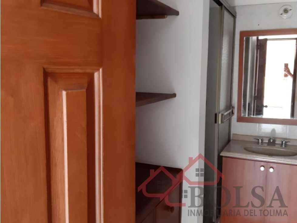 VENDO APARTAMENTO EN EDIFICIO SANTA LIBRADA