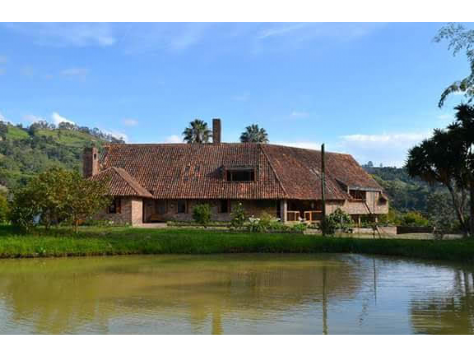 Finca Agro-ganadera en Anolaima, Cundinamarca