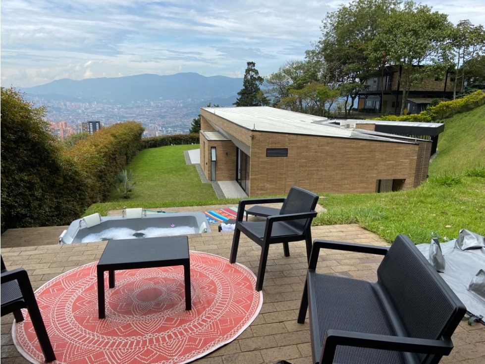 Vendo Casa en Altos del Poblado