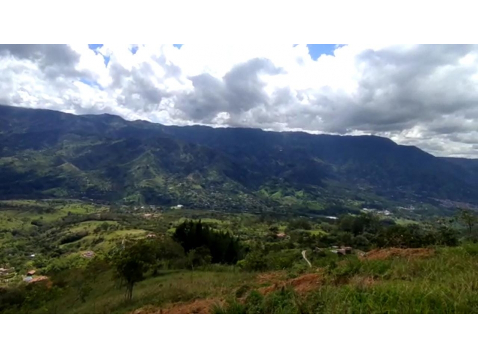 Lote de 4700m2 en venta en Barbosa, Antioquia, espectaculat vista