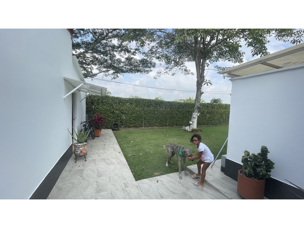 ALQUILER HERMOSA CASA CAMPESTRE CON PISCINA Y  AMOBLADA