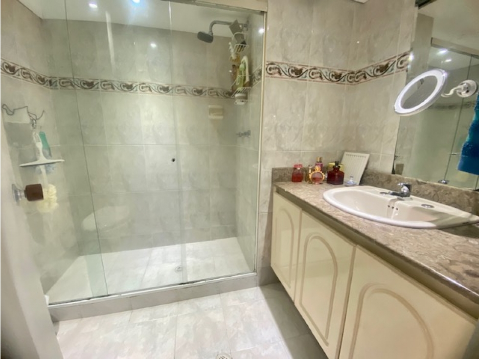 VENTA APARTAMENTO UNIDAD BOSQUES DE LA AGUACATALA, POBLADO