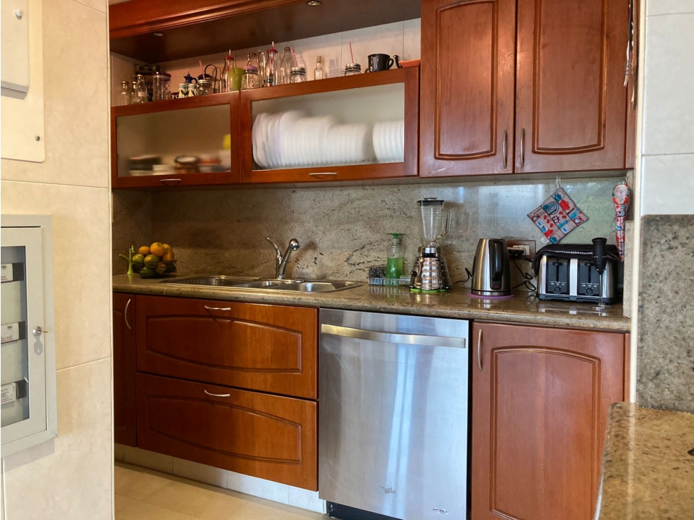 VENDO BELLISIMO APARTAMENTO ANTIGUO CAMINO DE SUBA