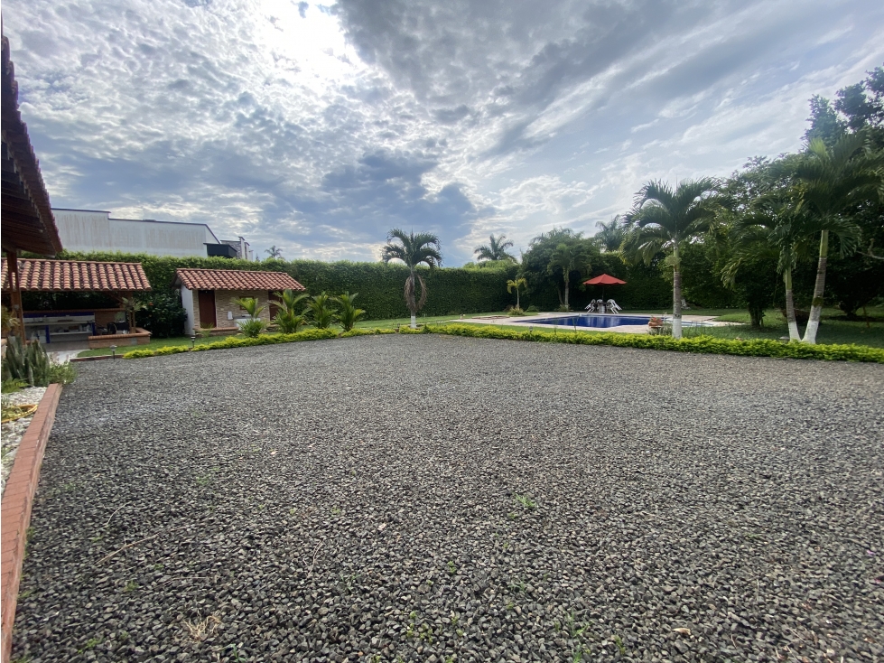 SE VENDE CASA CAMPESTRE EN CERRITOS