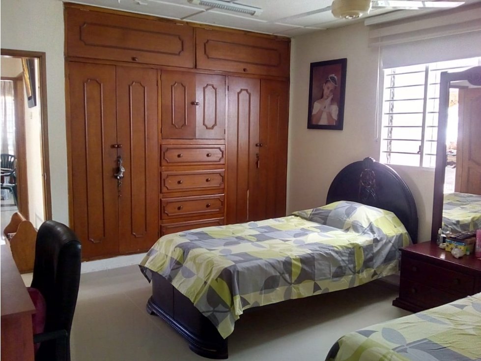 Venta de casa esquina en el sector del recreo