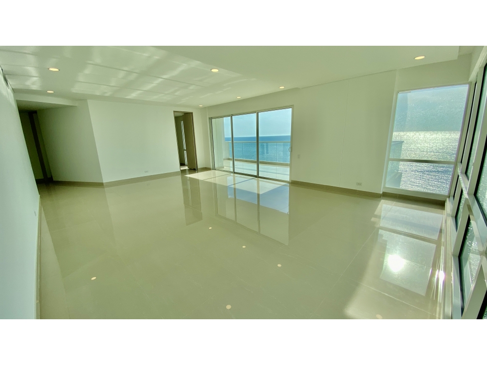 VENTA APARTAMENTO FRENTE AL MAR - PLAYA