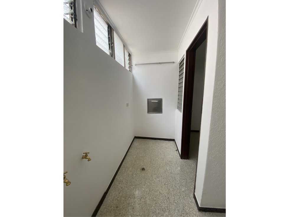 Se VENDE APARTAMENTO en FLORIDA NUEVA, MEDELLÍN Sector ESTADIO.