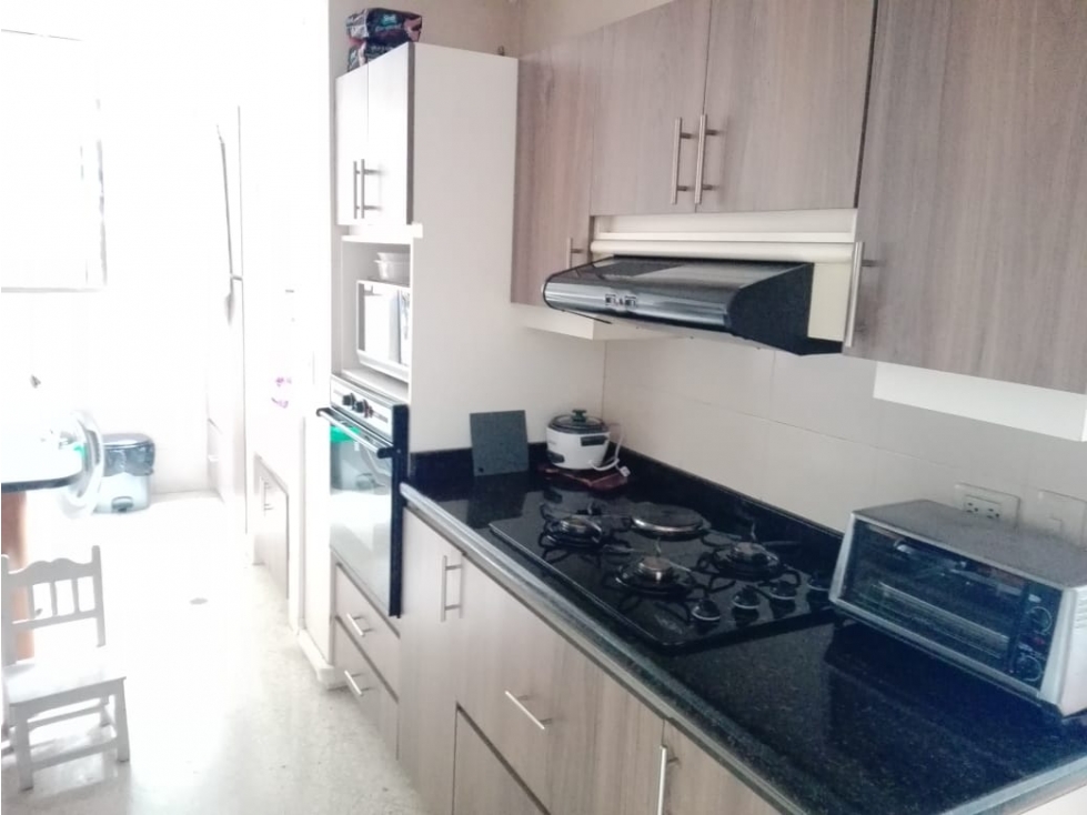 Se VENDE APARTAMENTO en EL POBLADO, MEDELLÍN Sector EL CAMPESTRE.