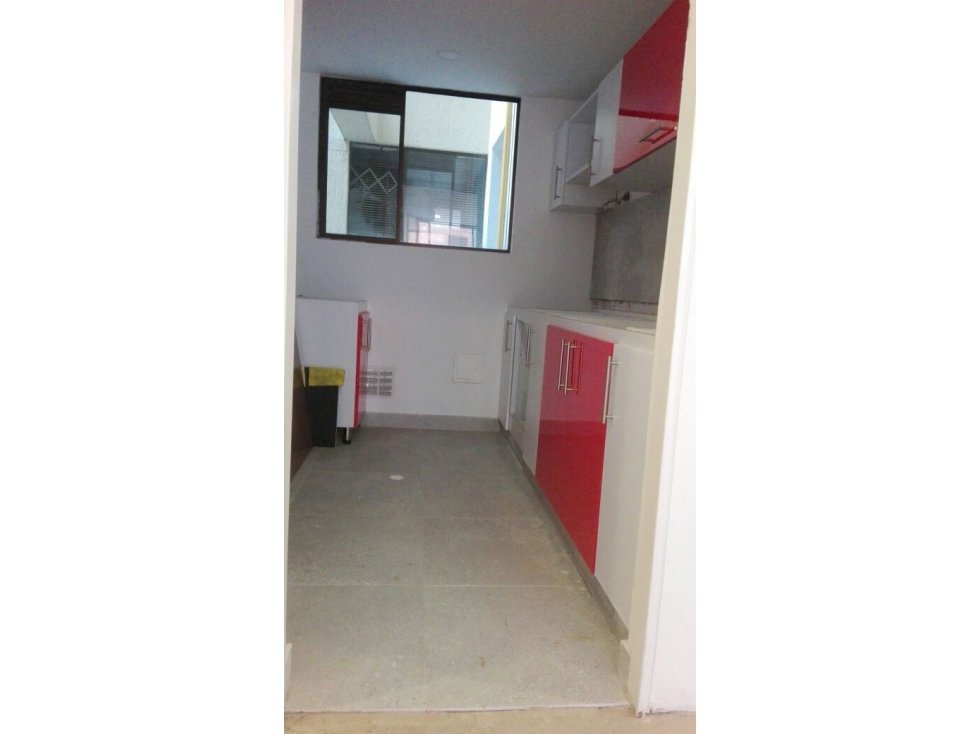 Apartamento ubicadisimo en Colina Campestre