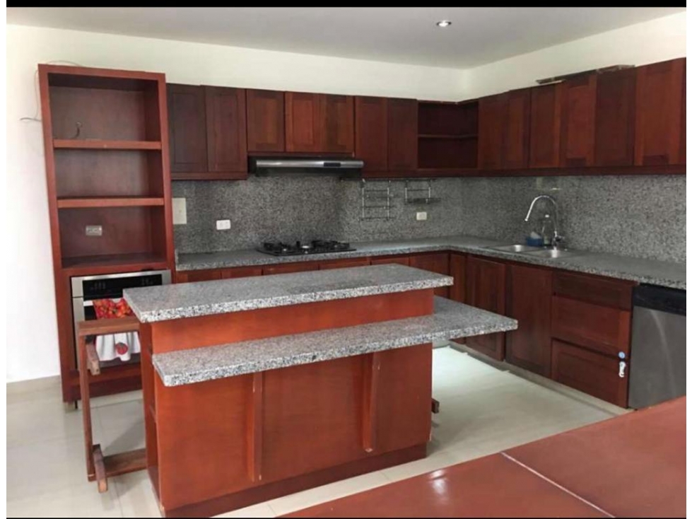 MAGNÍFICA CASA EN VENTA - CHÍA, CUNDINAMARCA