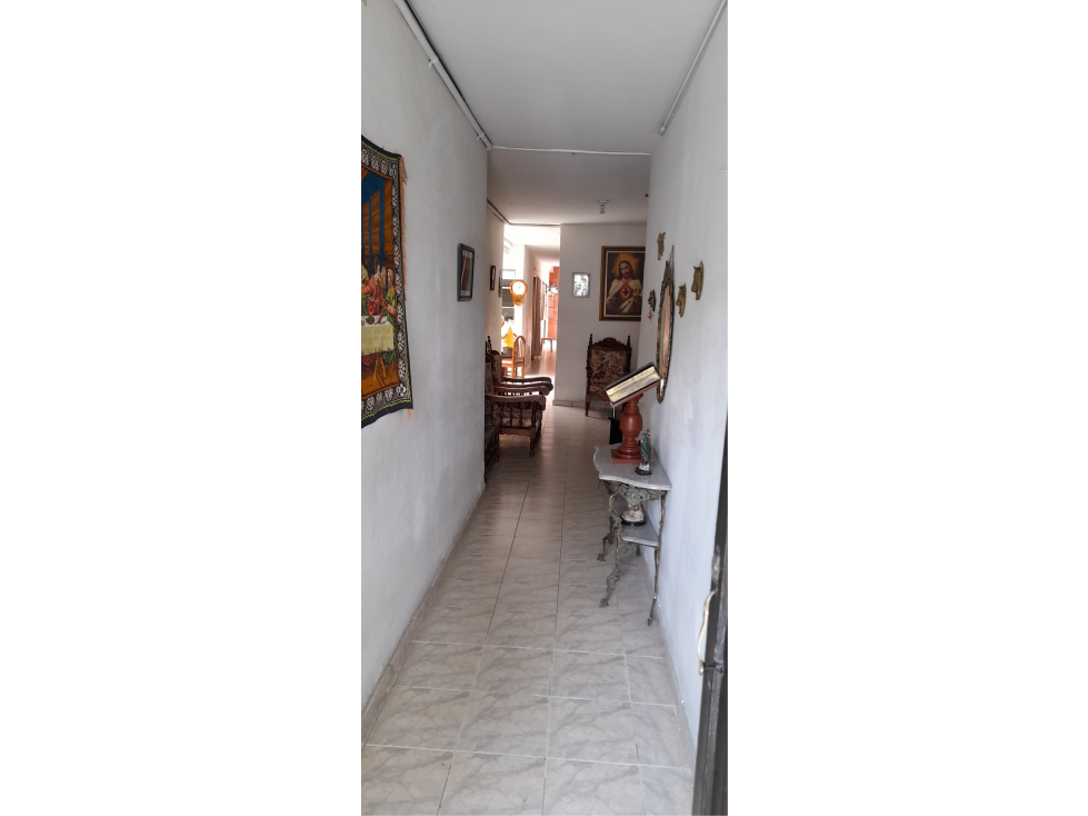 VENDO CASA BARRIO JUNIN PH