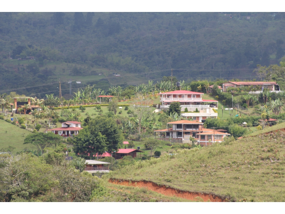 VENDO LOTE PAVITAS LA CUMBRE VALLE