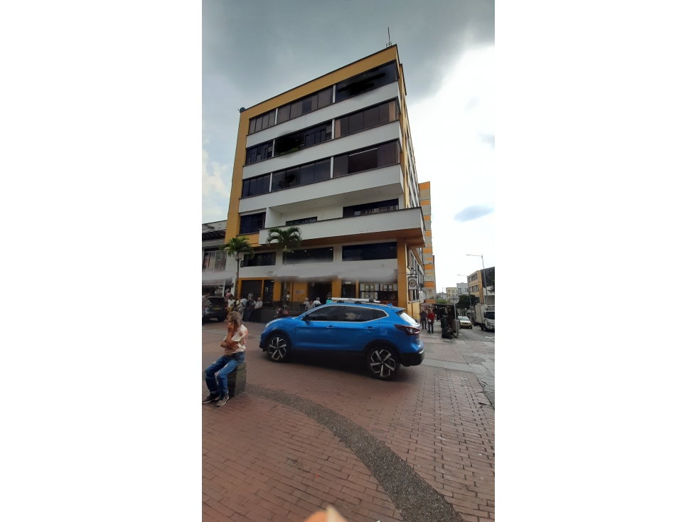 VENTA OFICINA CENTRO ARMENIA CON ASCENSOR