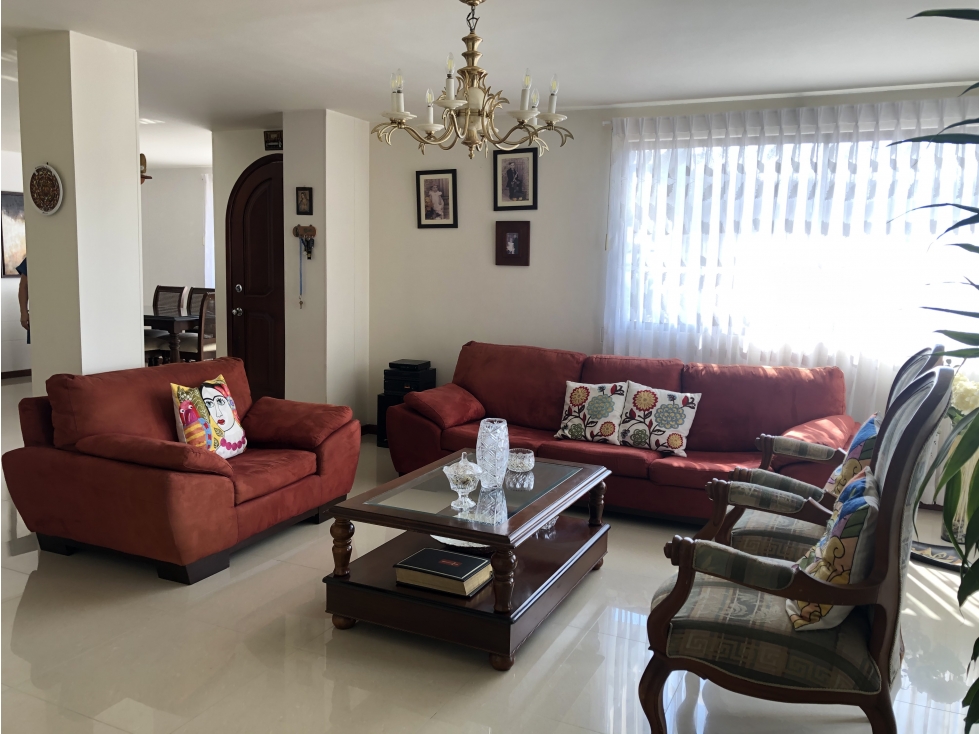 CASA EN CONDOMINIO MAMEYAL OESTE CALI
