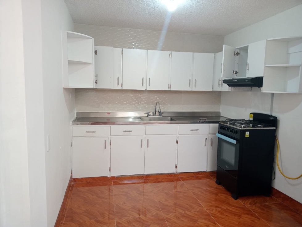 VENDO APARTAMENTO MUY AMPLIO EN EL CENTRO DE PEREIRA