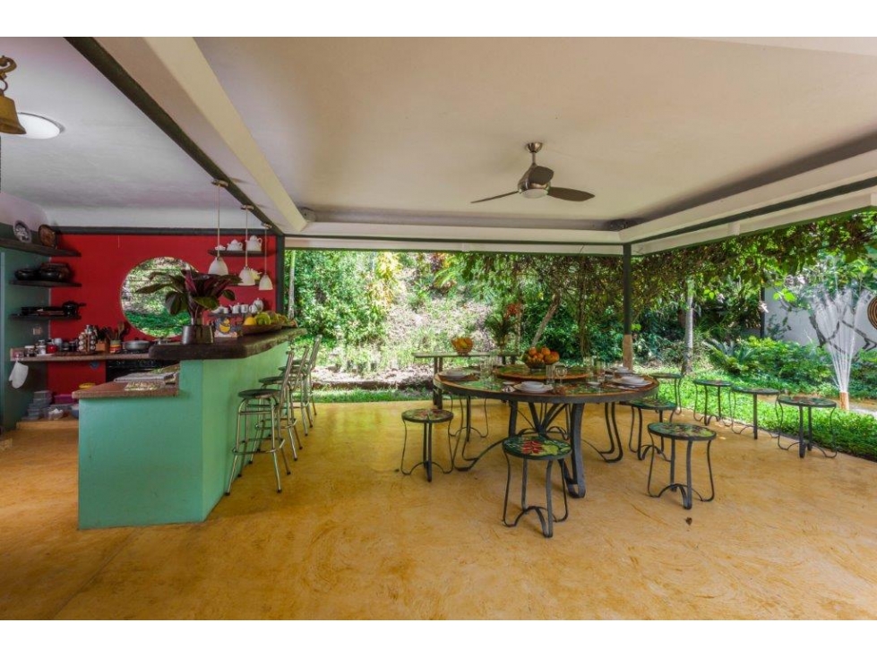 Encantadora finca, con un diseño único.