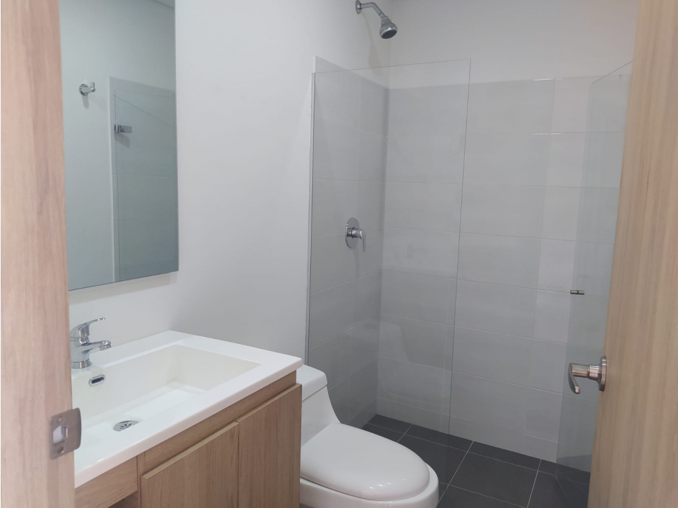 Arriendo Apartaestudio Laureles Nogal
