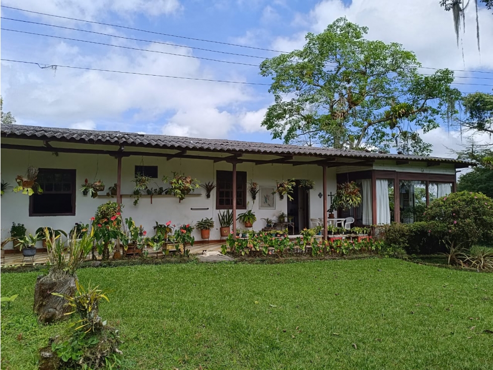 Se vende Finca Vía Pereira-Armenia, Vereda Tribunas- Pereira