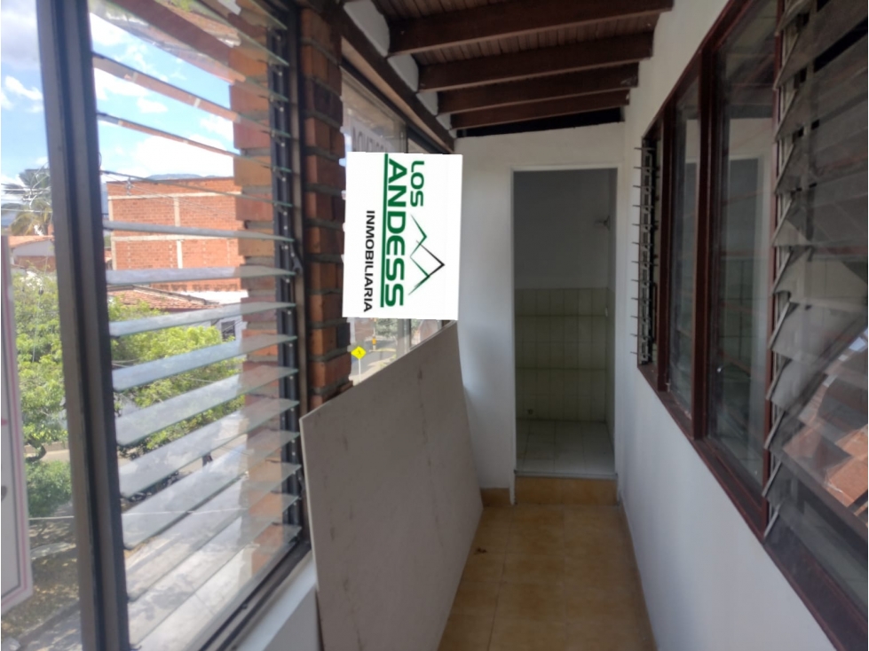 ARRIENDO CASA-LOCAL EN BELEN