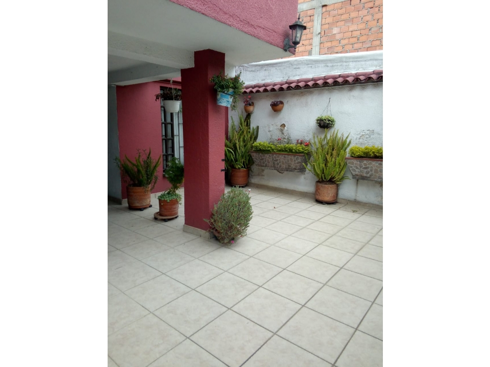 VENDO CASA EN  BARRIO  BONANZA